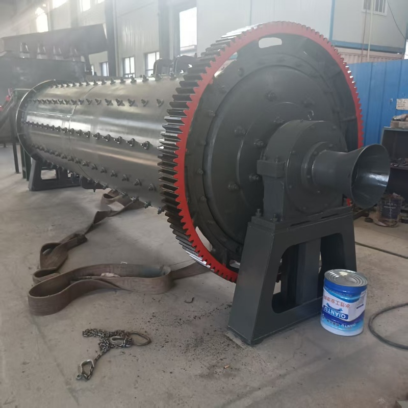 آسیاب گلوله‌ای صنعتی با ظرفیت 1-60 تن در ساعت و توان 7.5-2500 کیلووات برای سنگ‌زنی فرآیند مرطوب